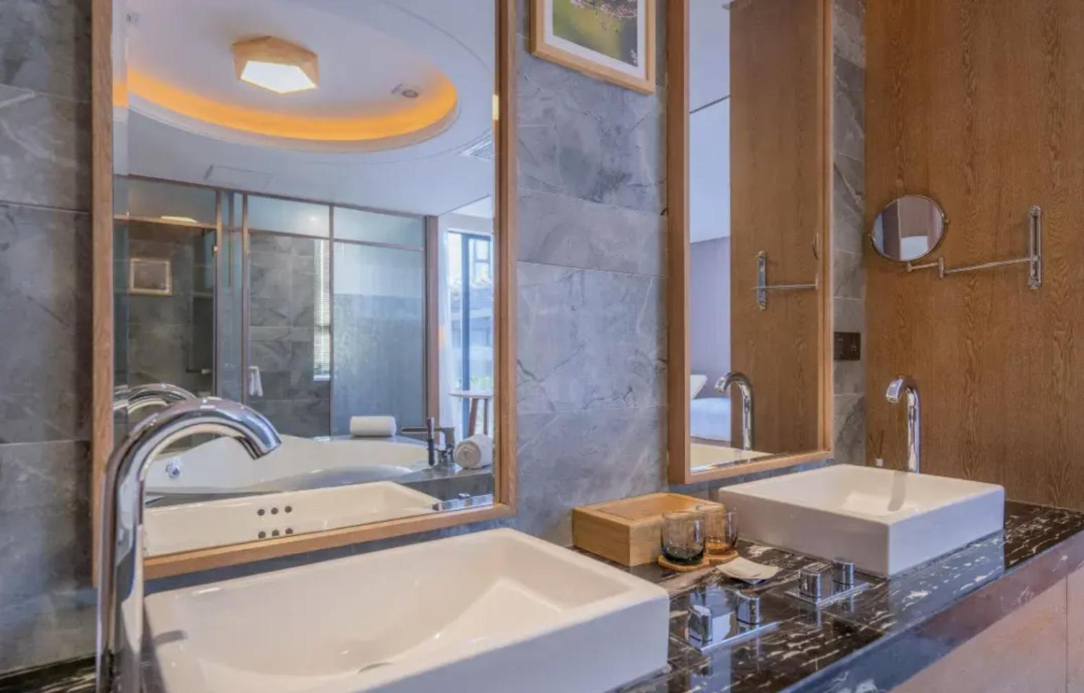 Hong Long Jing Hotel Dali  Exterior photo